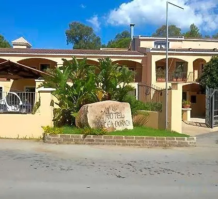 Rocca Dorada Szálloda 4*